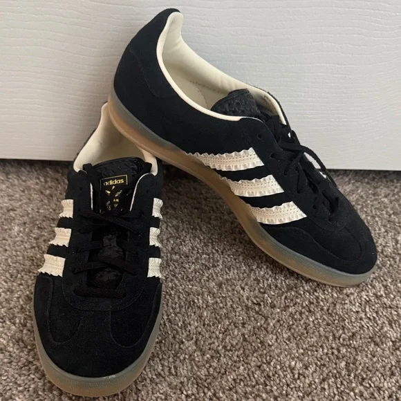 Adidas GAZELLE INDOOR SHOES size 8.5 black - Picture 2 of 9